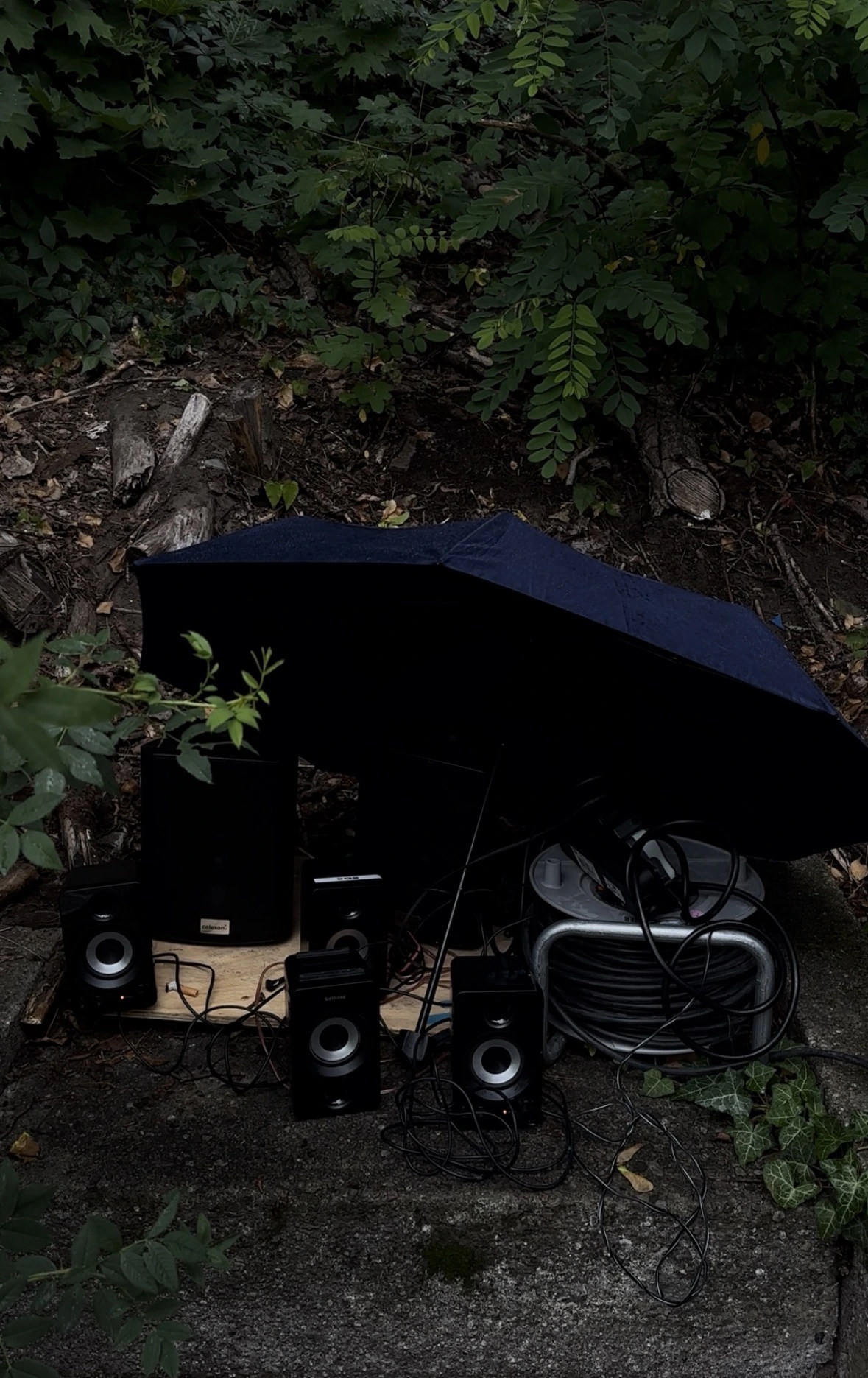 Installation documentation of Sonic Cinema